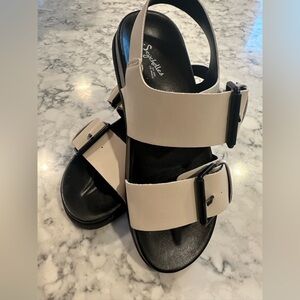 NWT Seychelles Blanche Sandal, Size 7